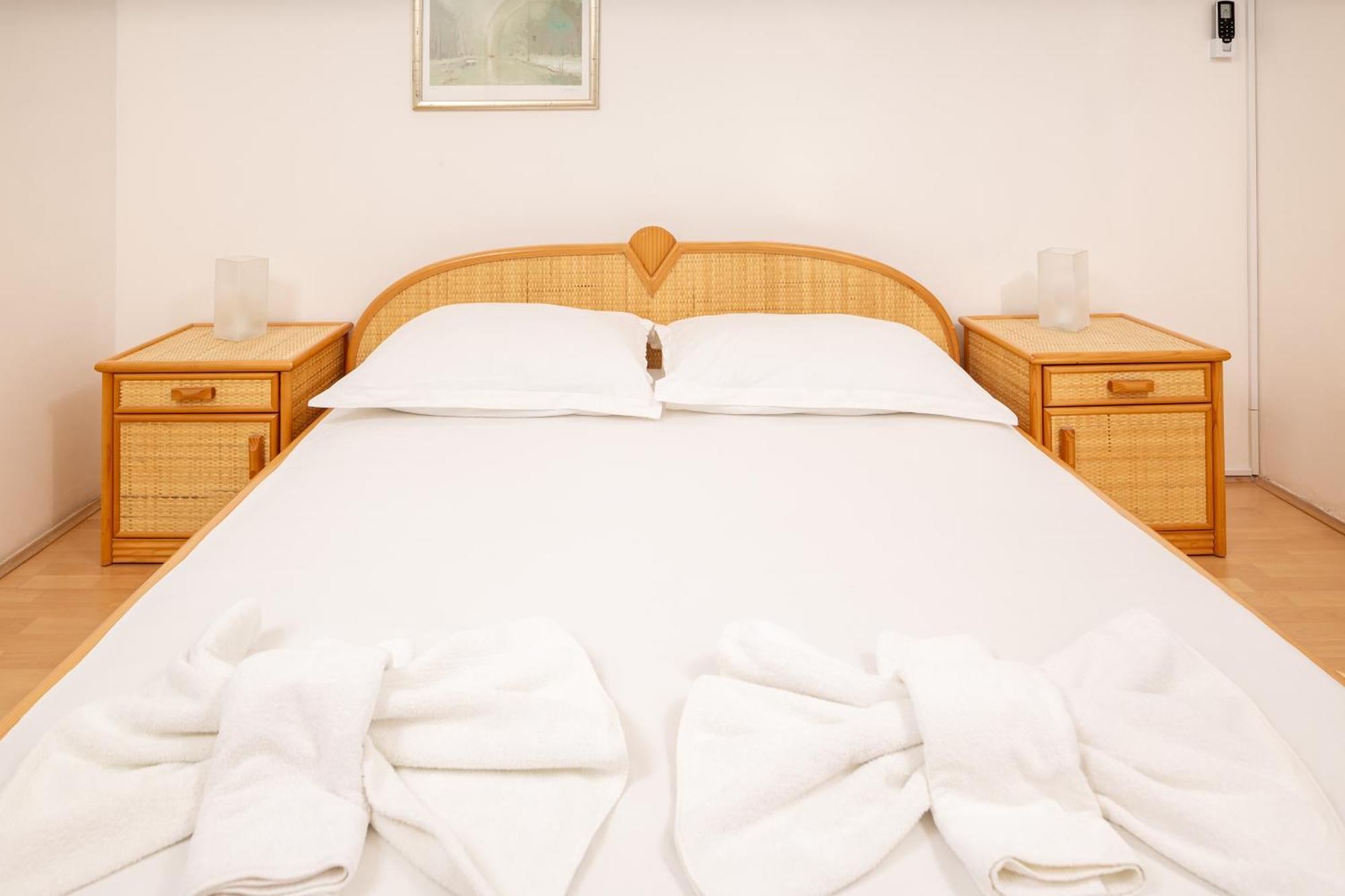 Hotel Timun Gdinj Экстерьер фото