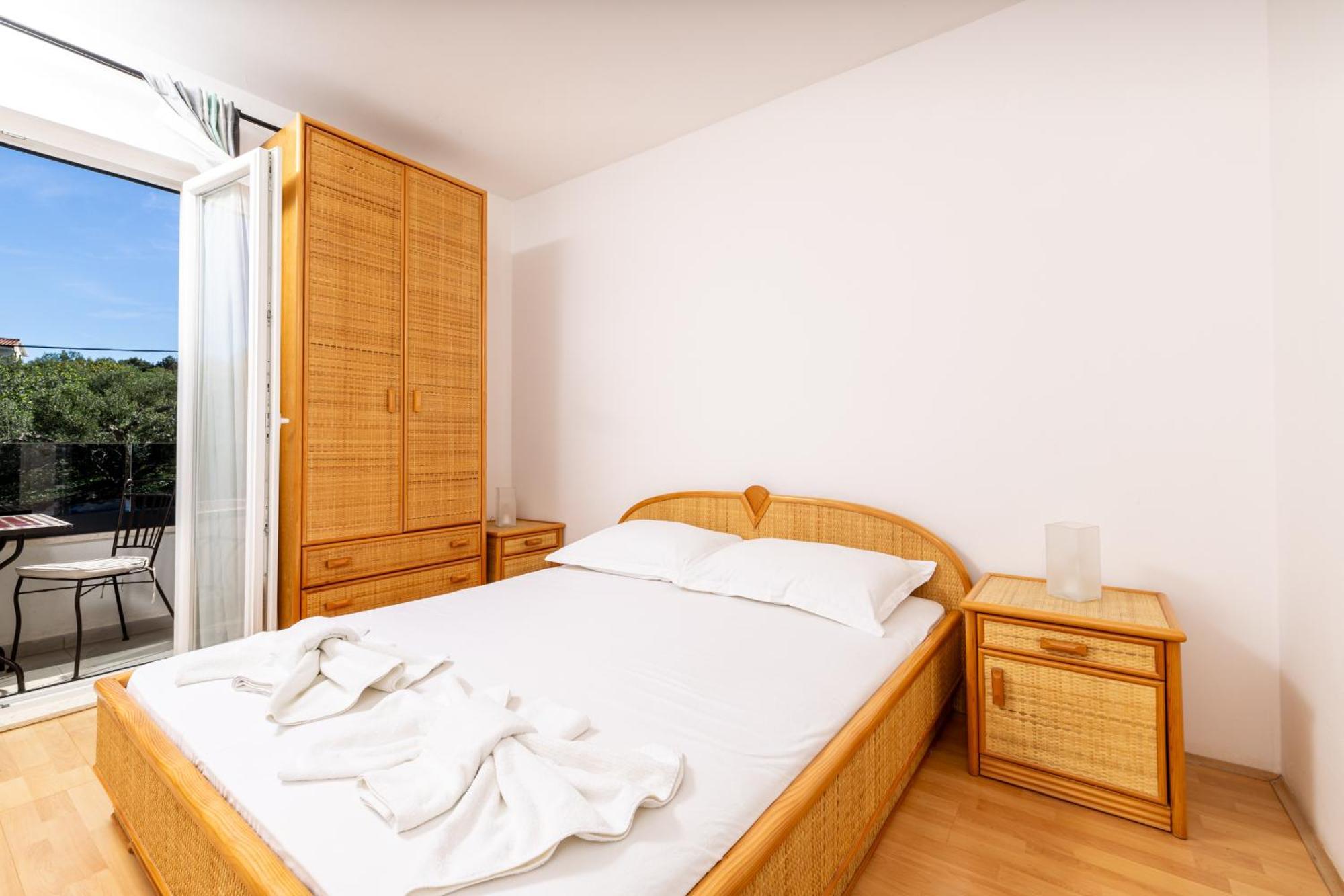 Hotel Timun Gdinj Экстерьер фото