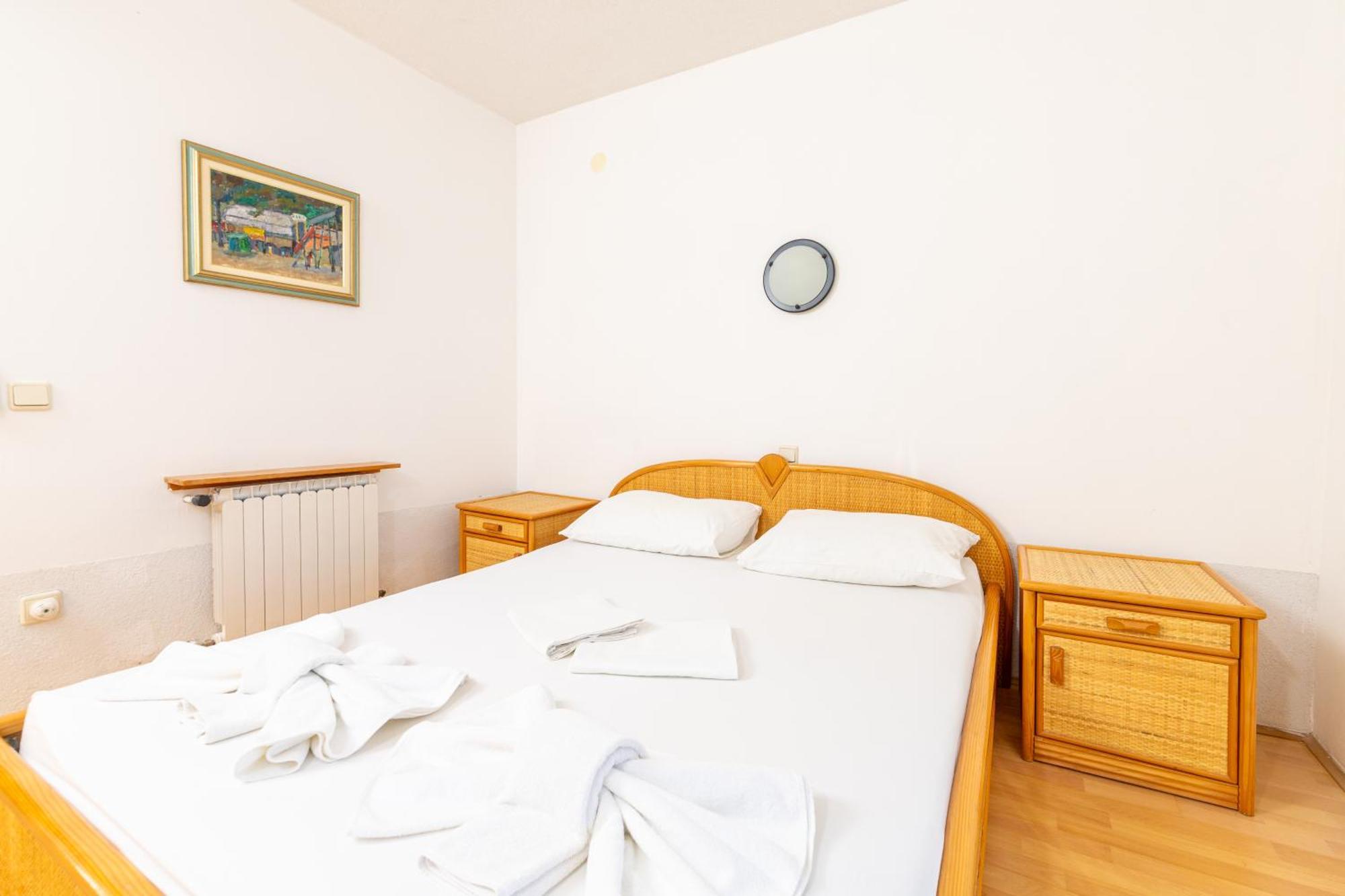Hotel Timun Gdinj Экстерьер фото