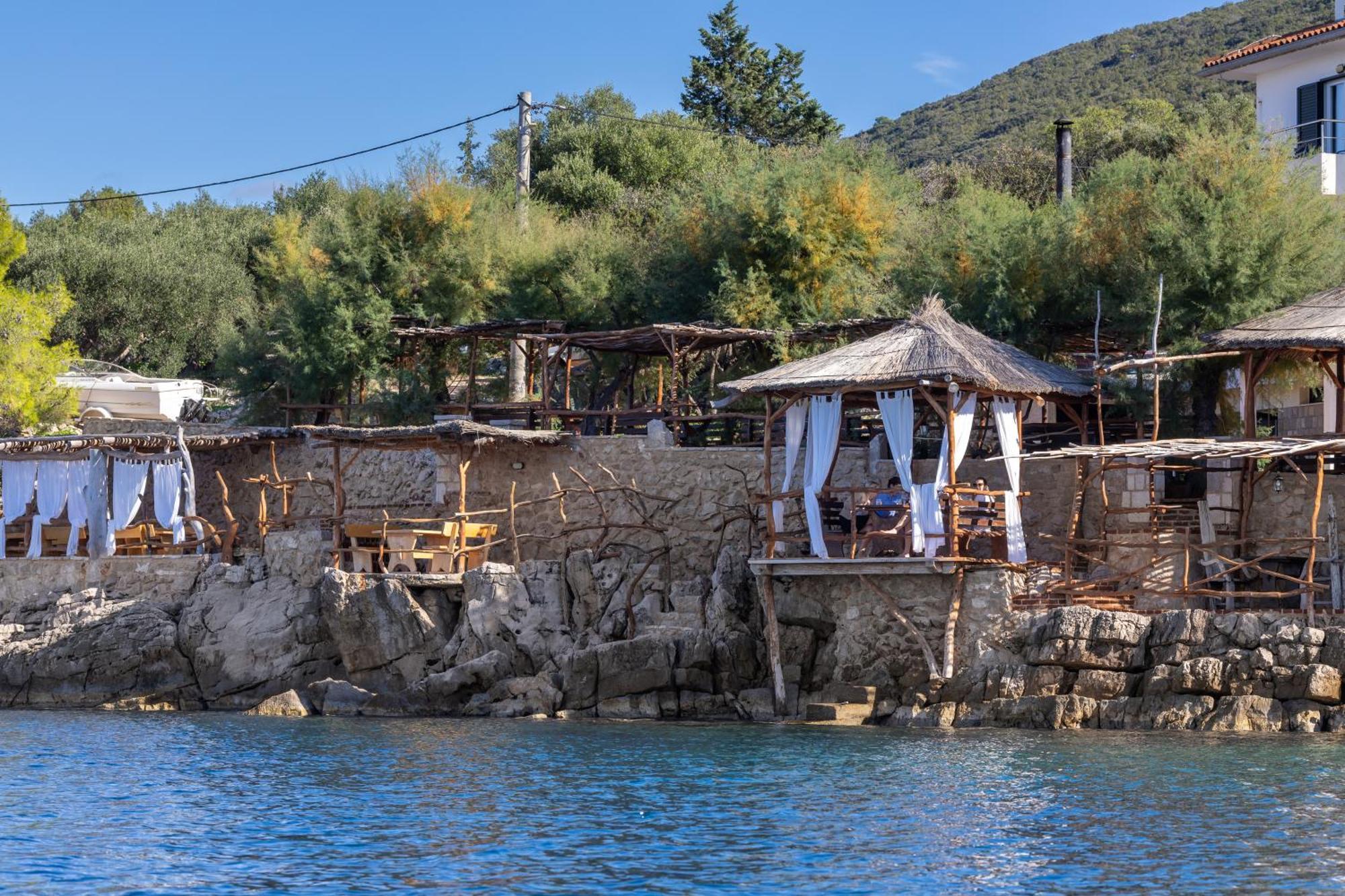 Hotel Timun Gdinj Экстерьер фото